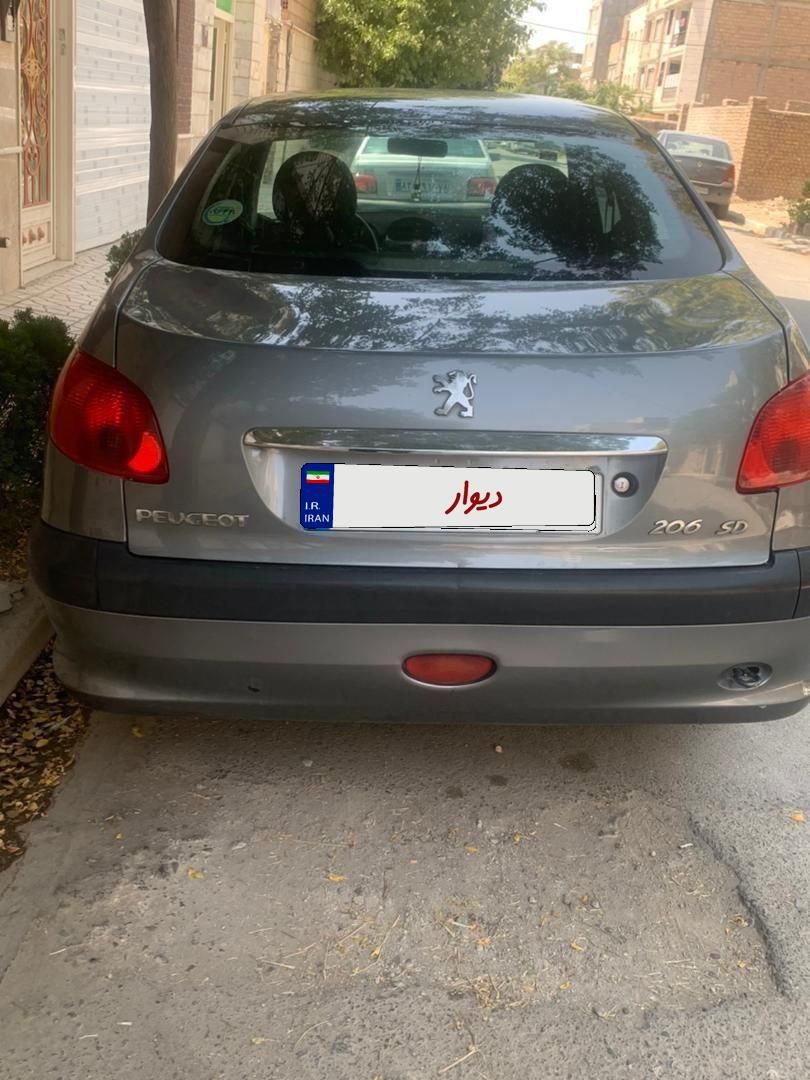 پژو ۲۰۶ صندوق دار v8 - 1391
