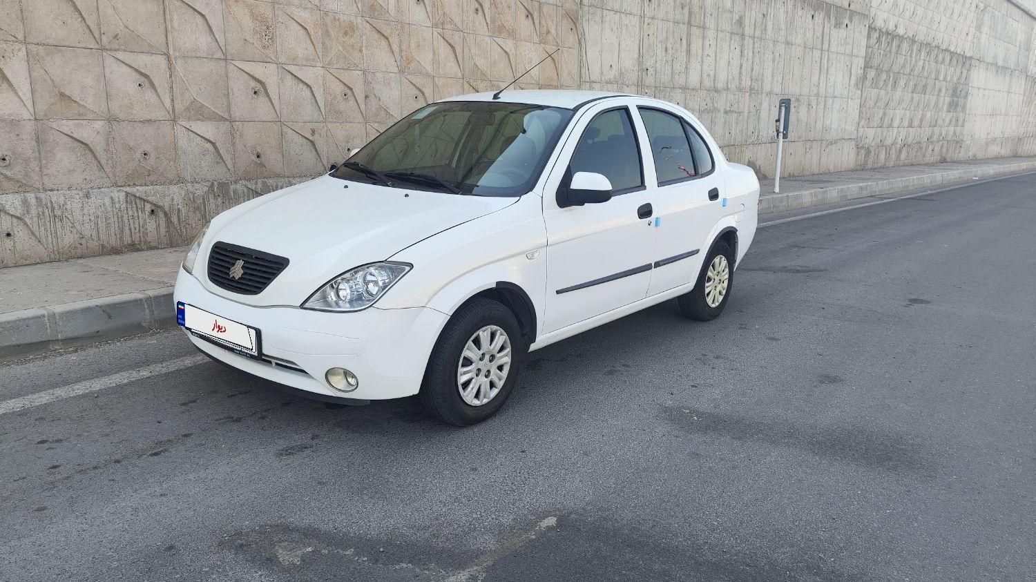 تیبا صندوق دار SX - 1399