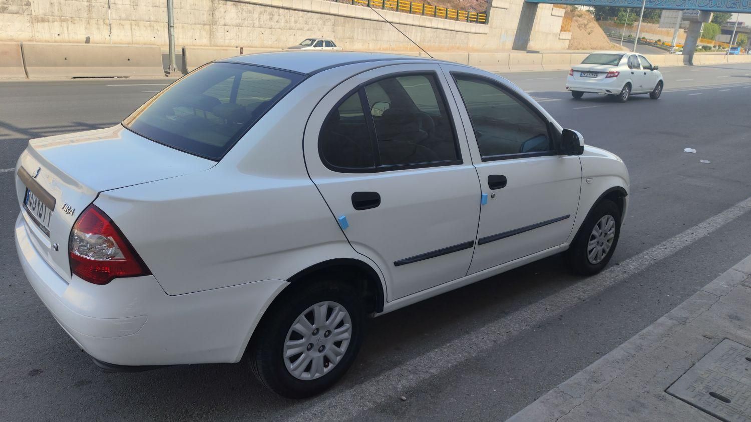 تیبا صندوق دار SX - 1399