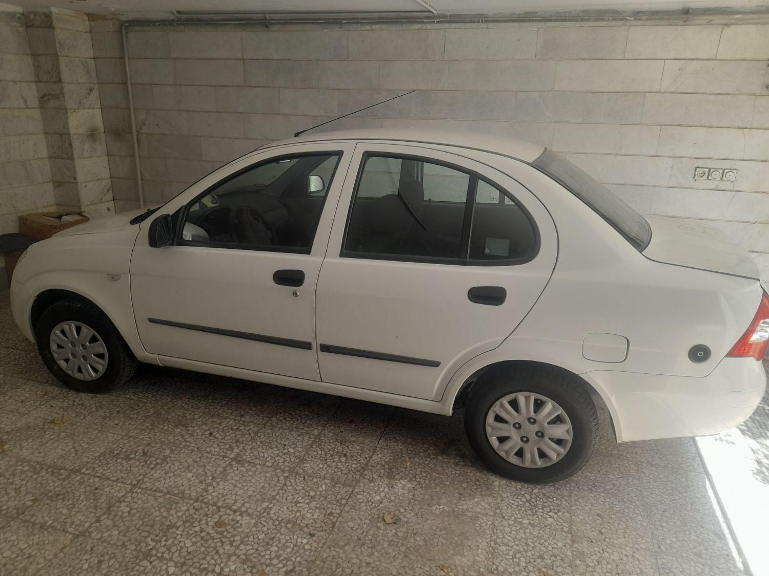تیبا صندوق دار SX - 1400