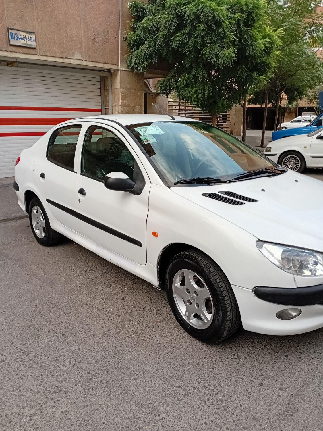 پژو ۲۰۶ صندوق دار v20 - 1389
