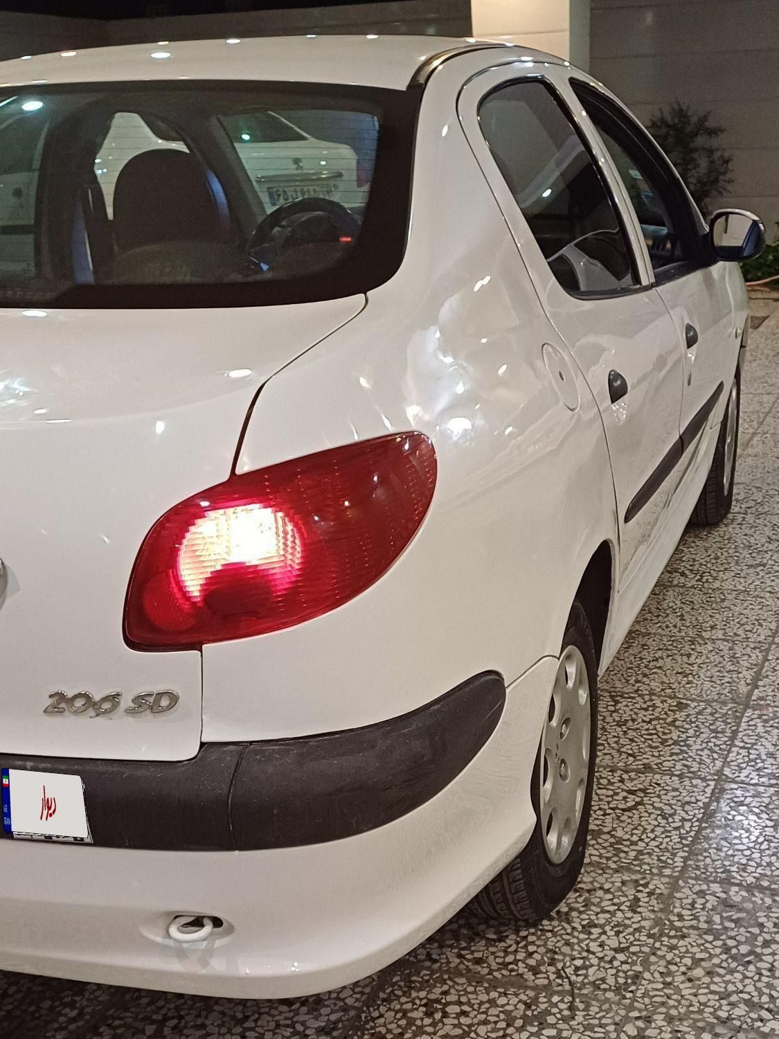 پژو ۲۰۶ صندوق دار v8 - 1386