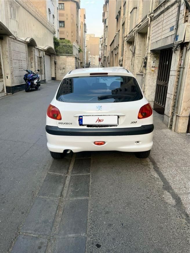 پژو 206 تیپ 5 - 1396