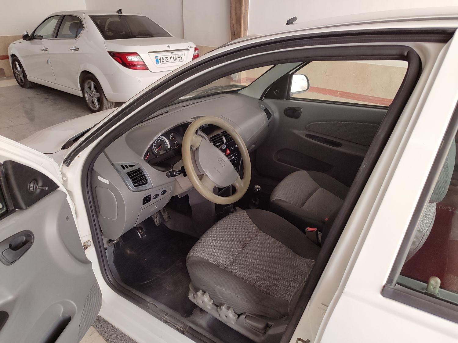 تیبا صندوق دار EX - 1395