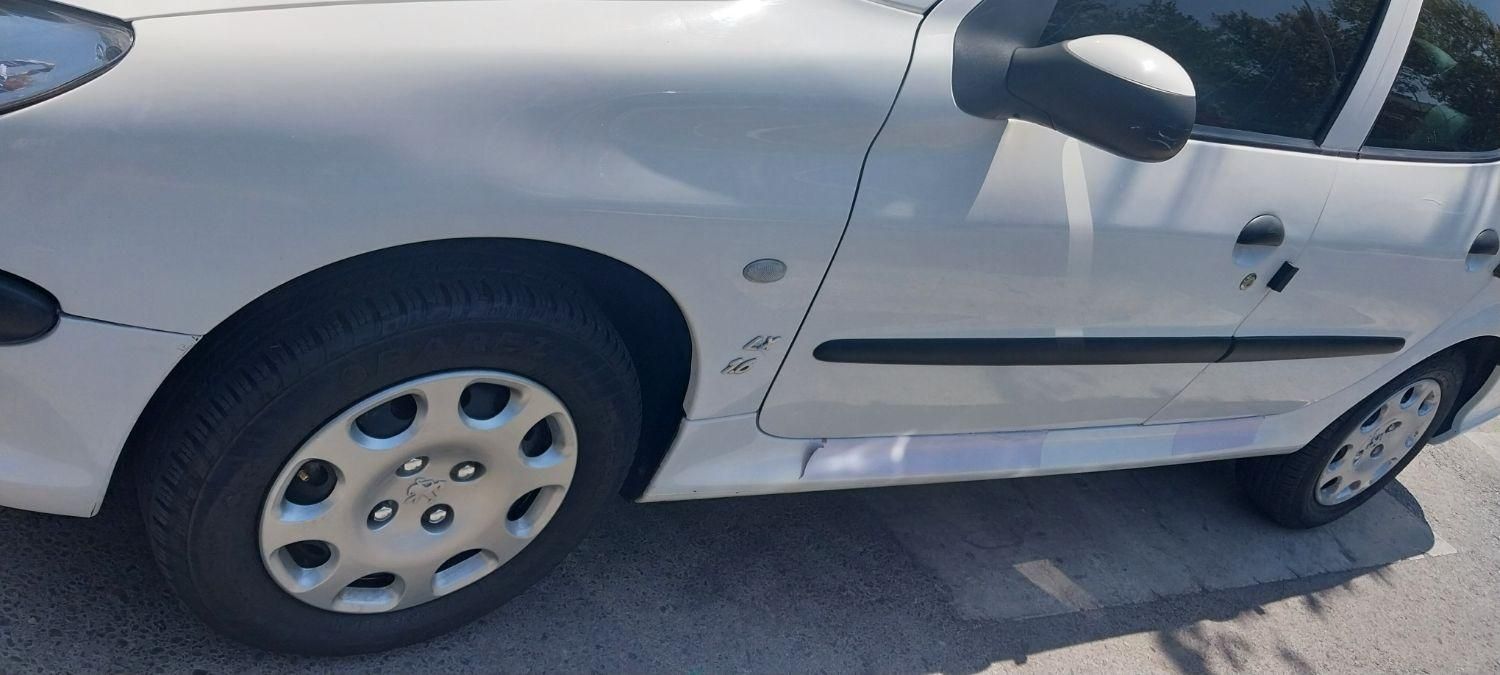 پژو ۲۰۶ صندوق دار v8 - 1397