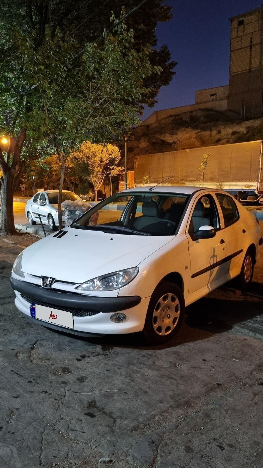 پژو ۲۰۶ صندوق دار v8 - 1394