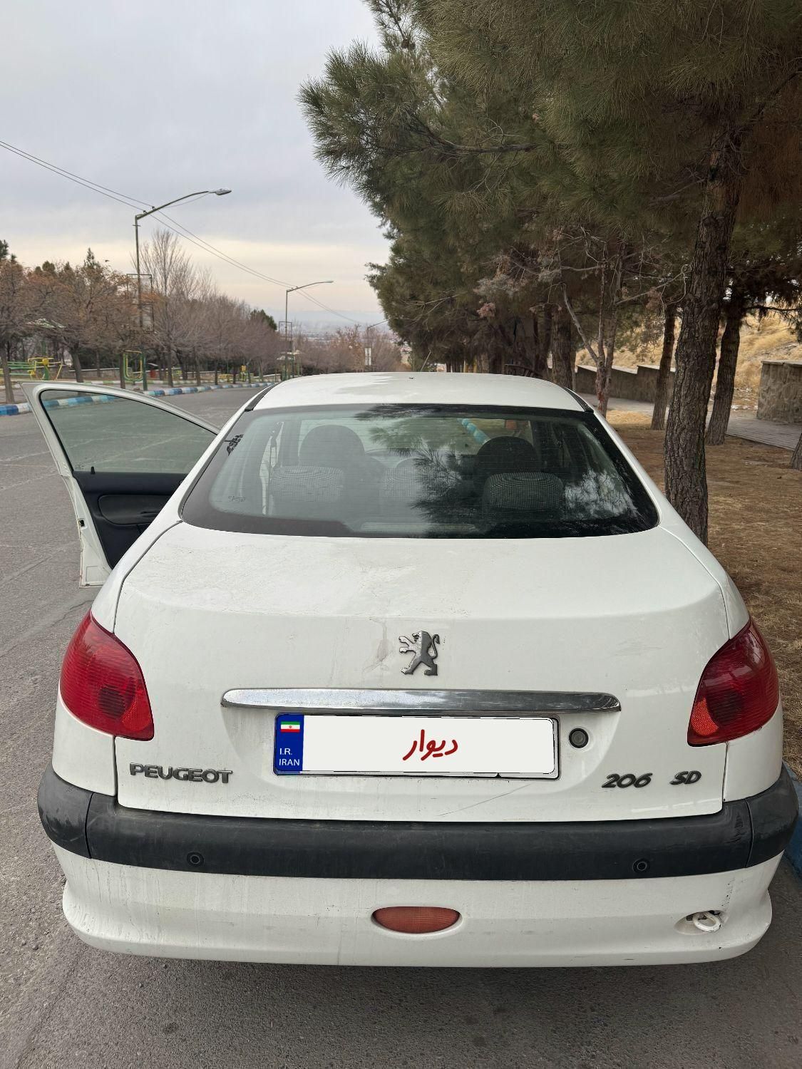 پژو ۲۰۶ صندوق دار v8 - 1394