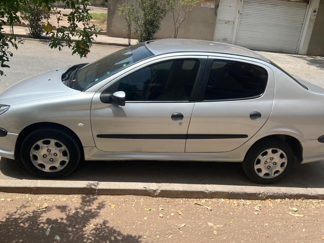 پژو ۲۰۶ صندوق دار v8 - 1386