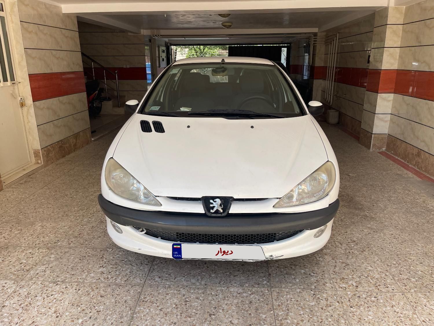 پژو ۲۰۶ صندوق دار v8 - 1390