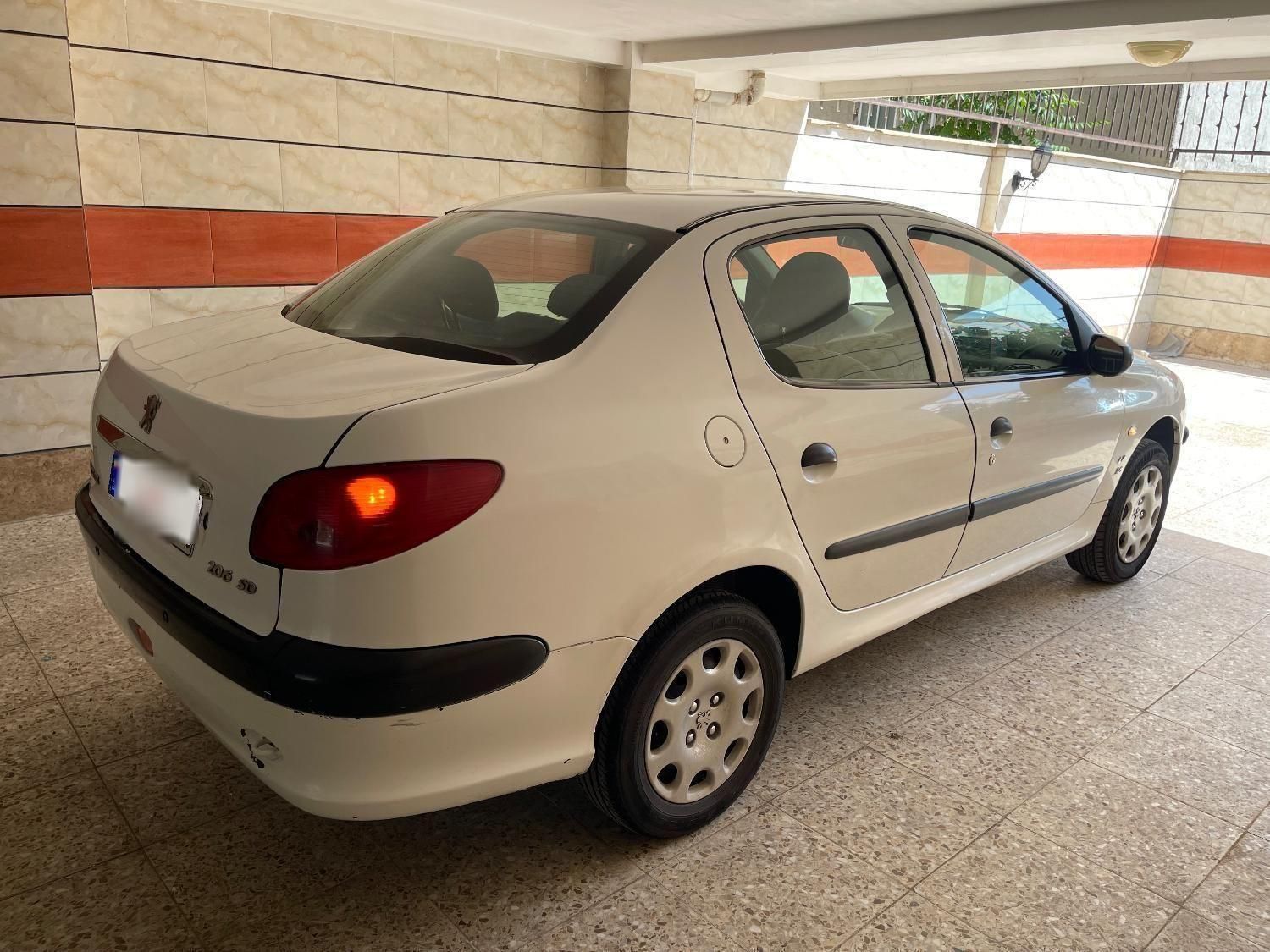 پژو ۲۰۶ صندوق دار v8 - 1390