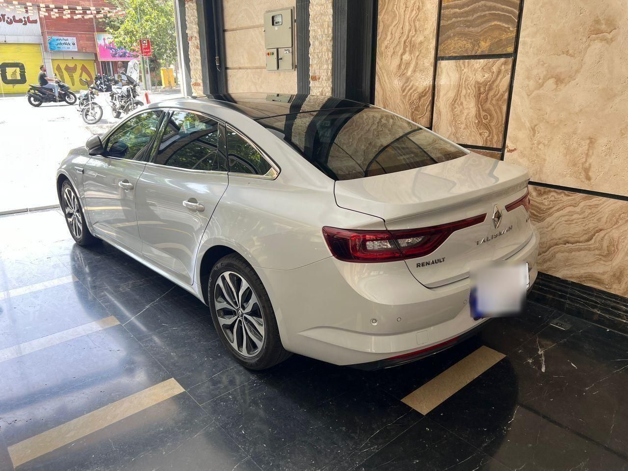 خودرو رنو، تالیسمان آگهی ann_19675306