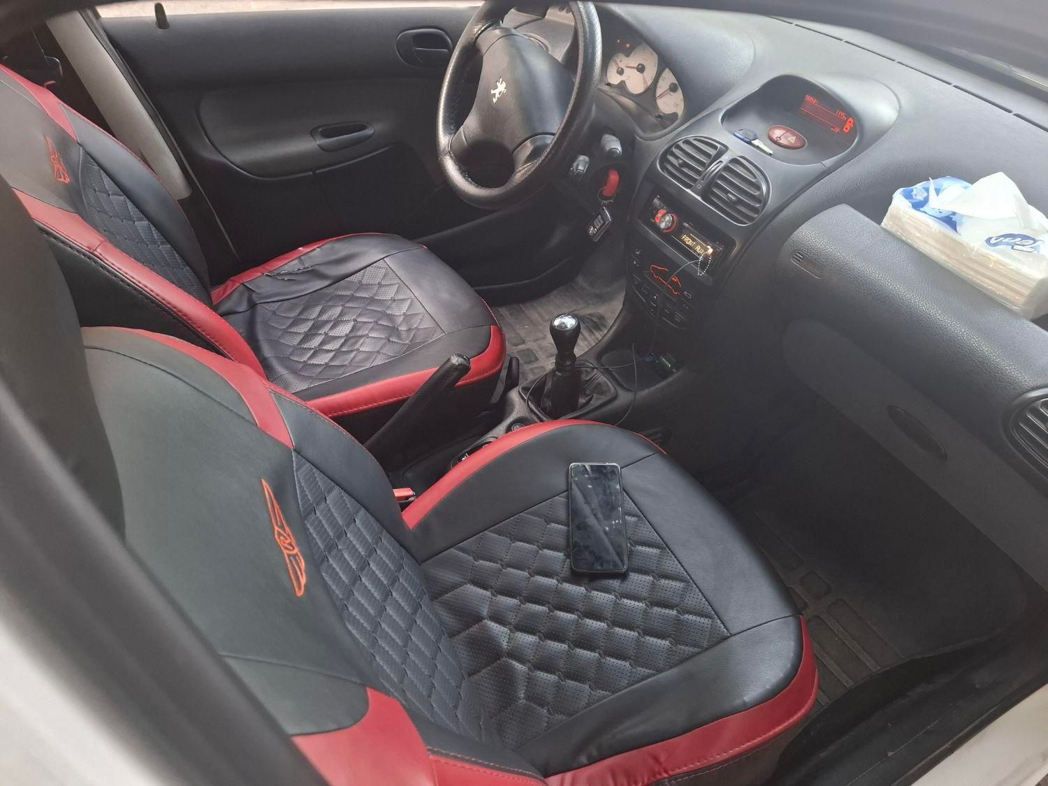 پژو ۲۰۶ صندوق دار v8 - 1395