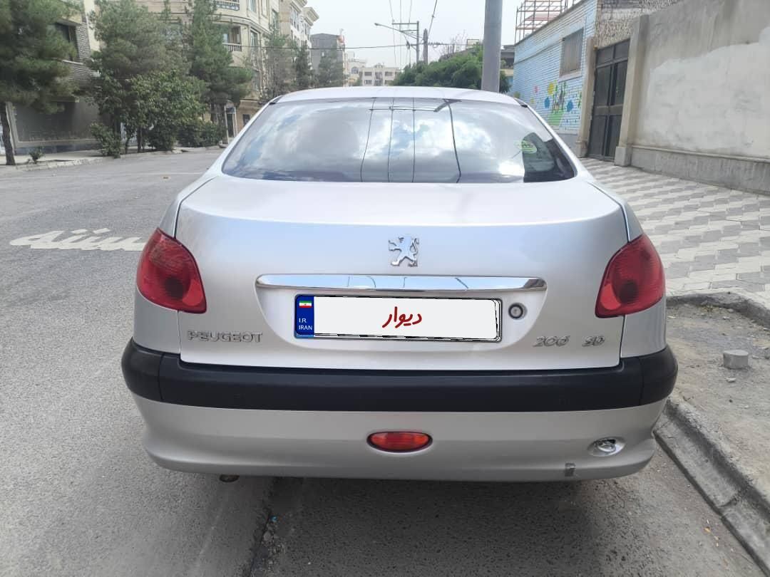 پژو ۲۰۶ صندوق دار v8 - 1393