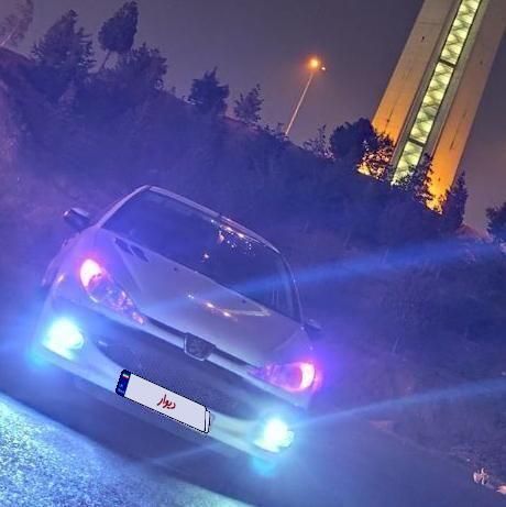 پژو ۲۰۶ صندوق دار v8 - 1399