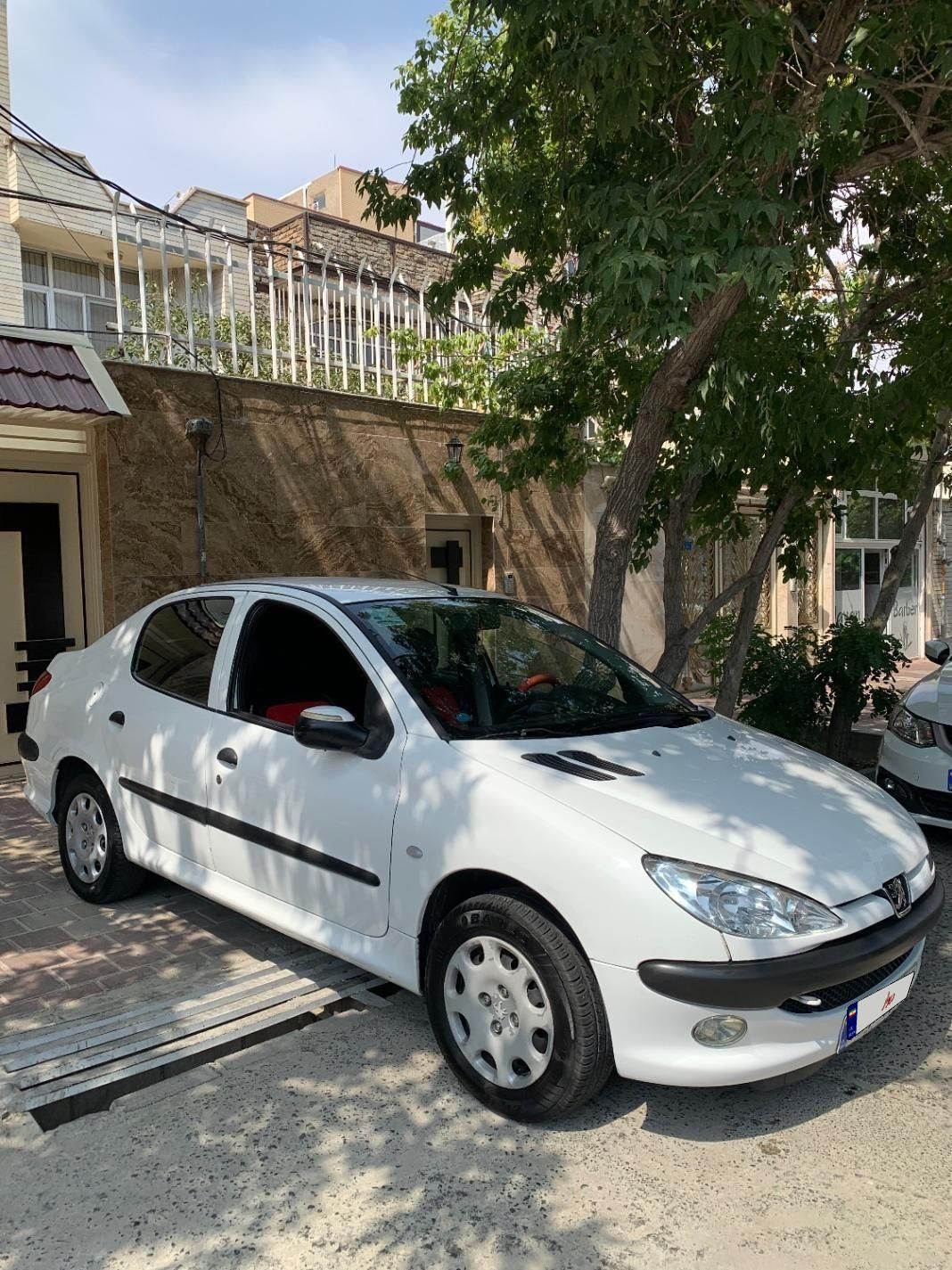 پژو ۲۰۶ صندوق دار v8 - 1395