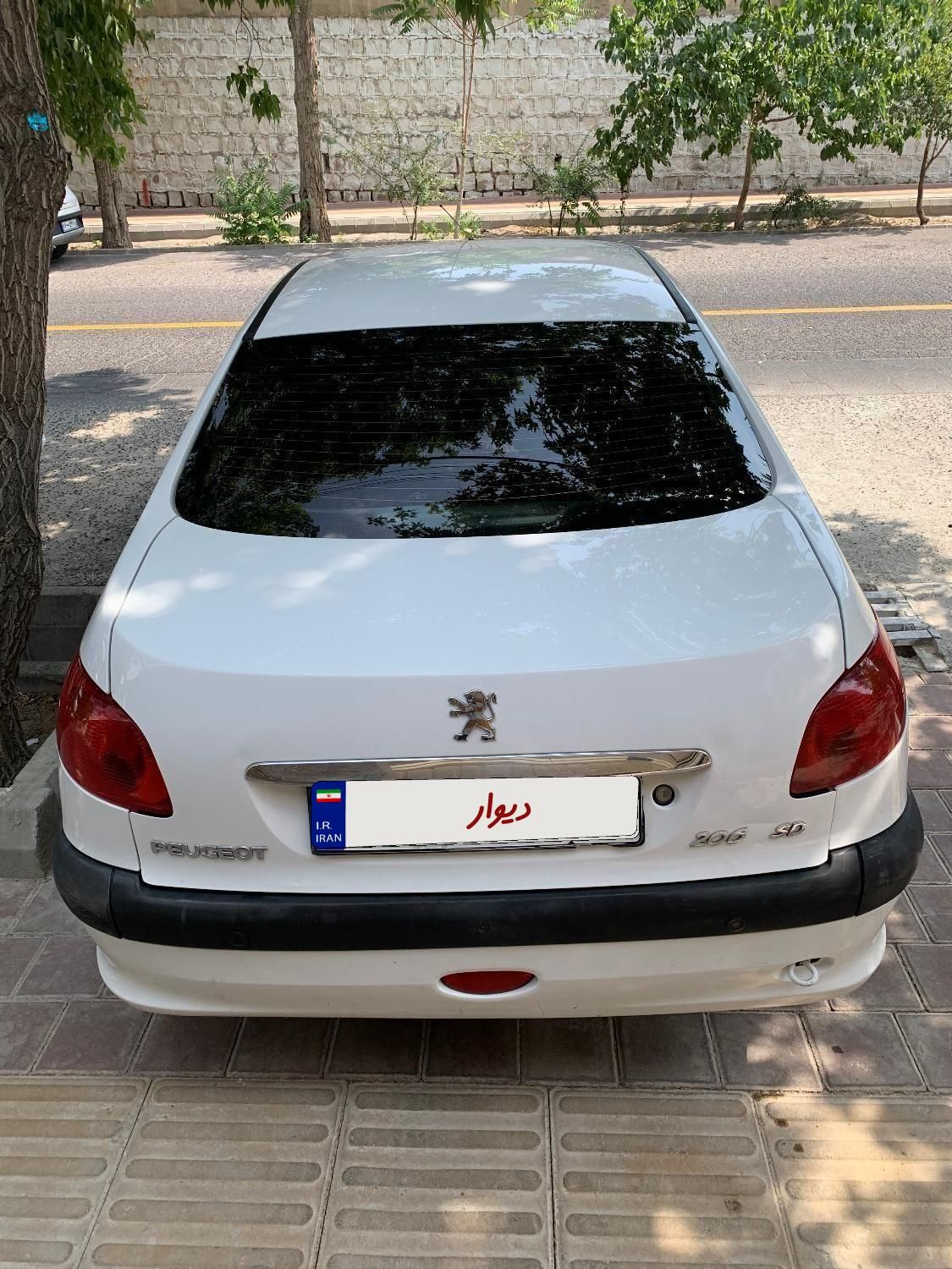 پژو ۲۰۶ صندوق دار v8 - 1395