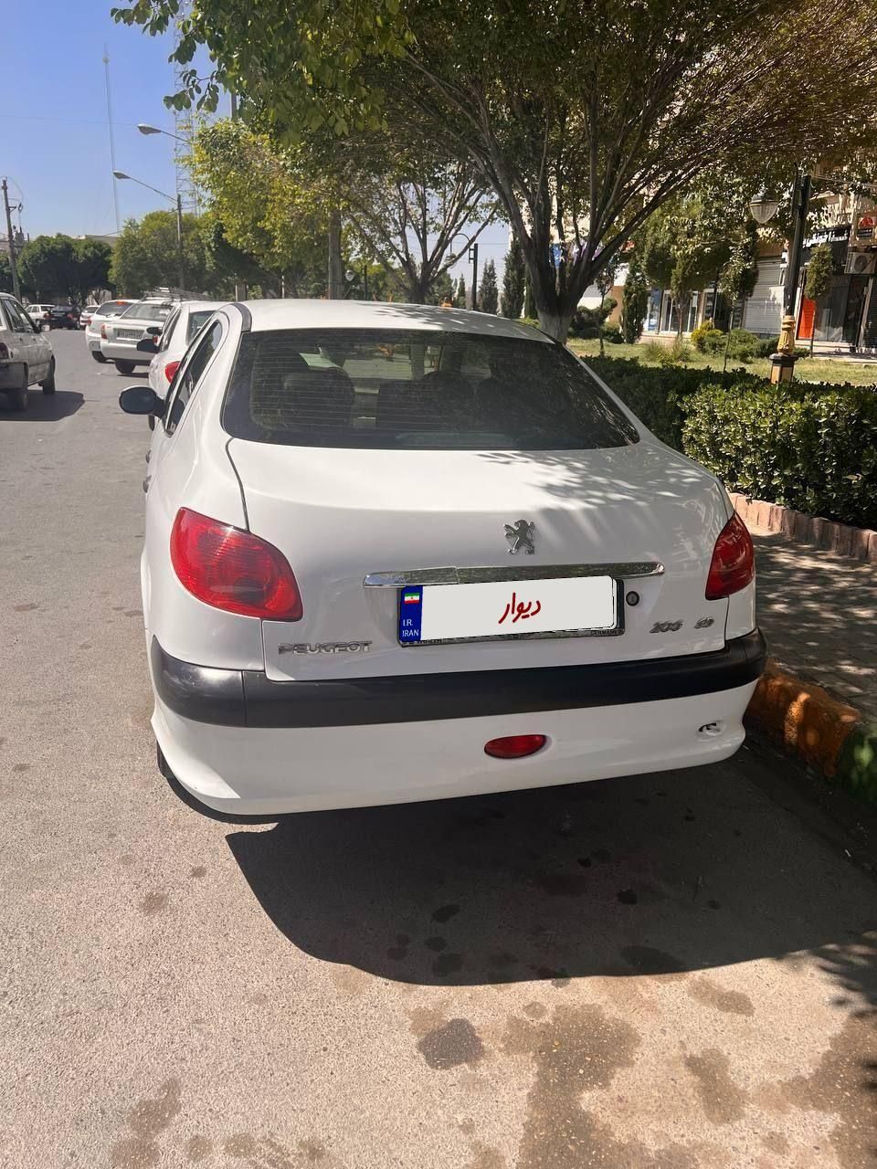 پژو ۲۰۶ صندوق دار v8 - 1399
