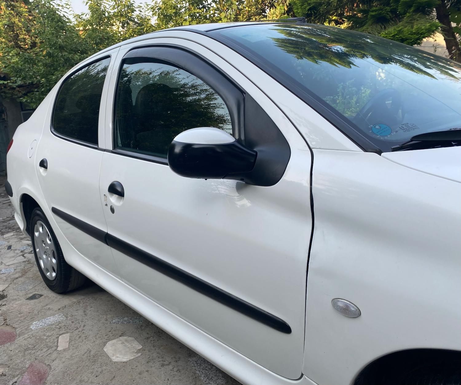 پژو ۲۰۶ صندوق دار v8 - 1395