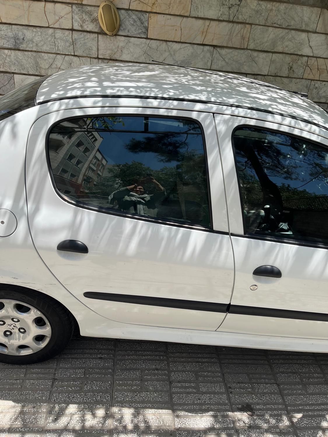 پژو ۲۰۶ صندوق دار v8 - 1396