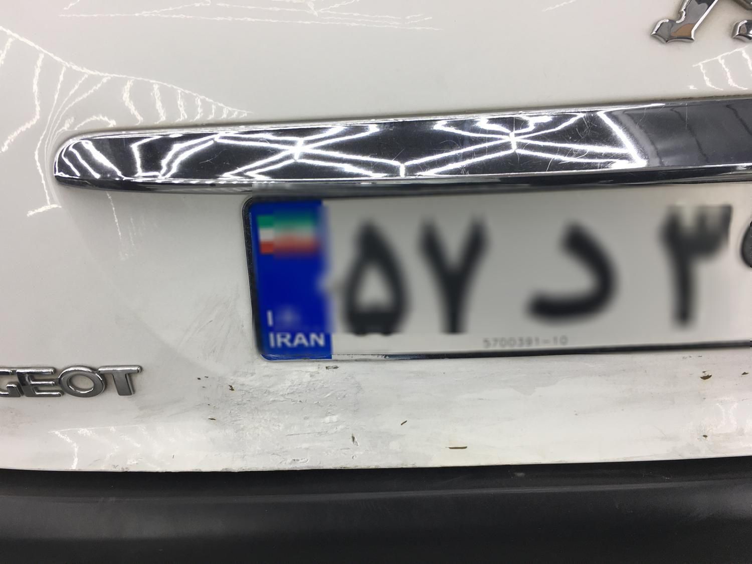 پژو ۲۰۶ صندوق دار v8 - 1396