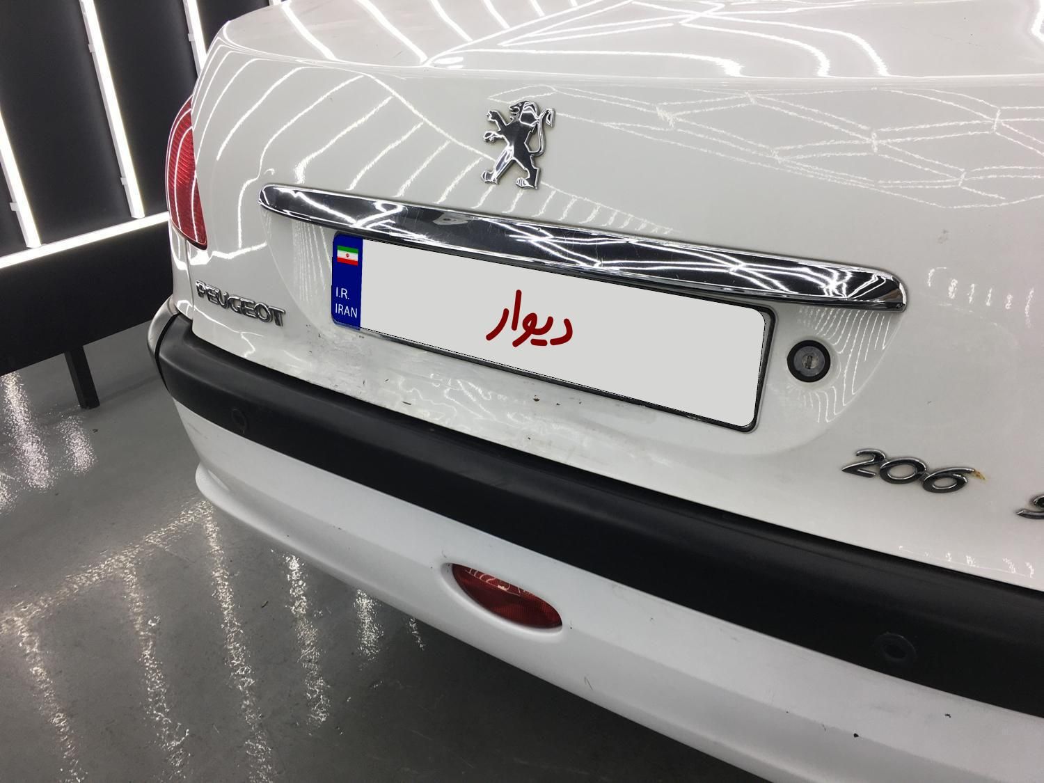 پژو ۲۰۶ صندوق دار v8 - 1396