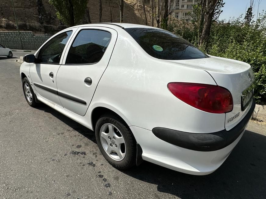 پژو ۲۰۶ صندوق دار v8 - 1399