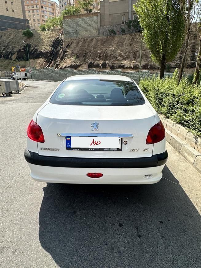 پژو ۲۰۶ صندوق دار v8 - 1399
