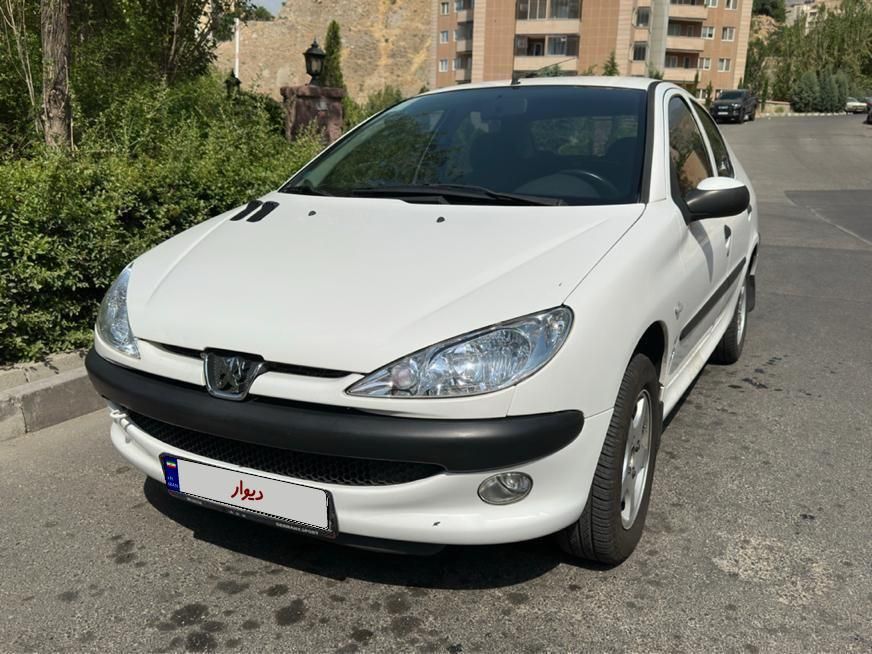 خودرو پژو، ۲۰۶ صندوق دار آگهی ann_19681125