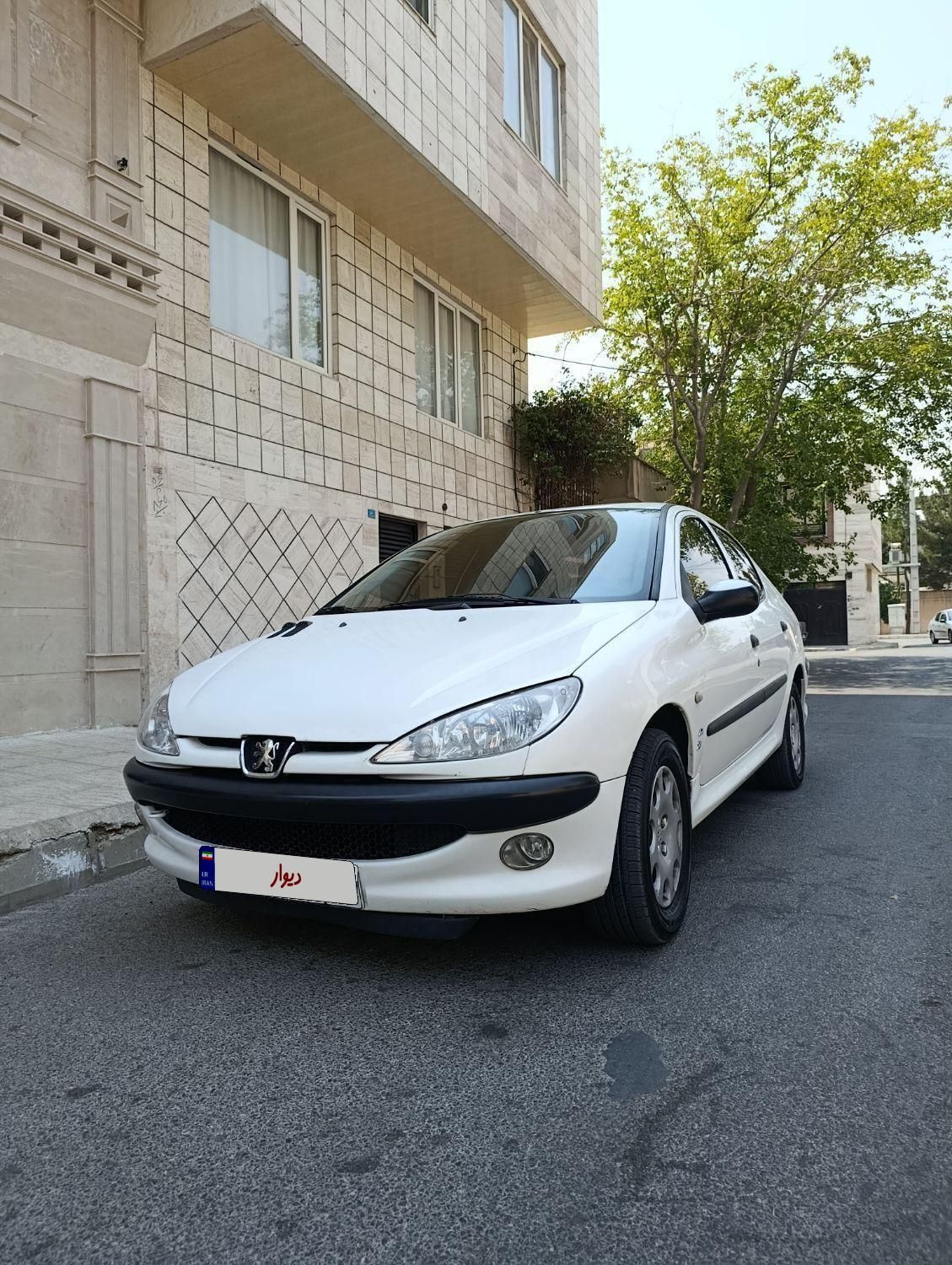 پژو ۲۰۶ صندوق دار v8 - 1396
