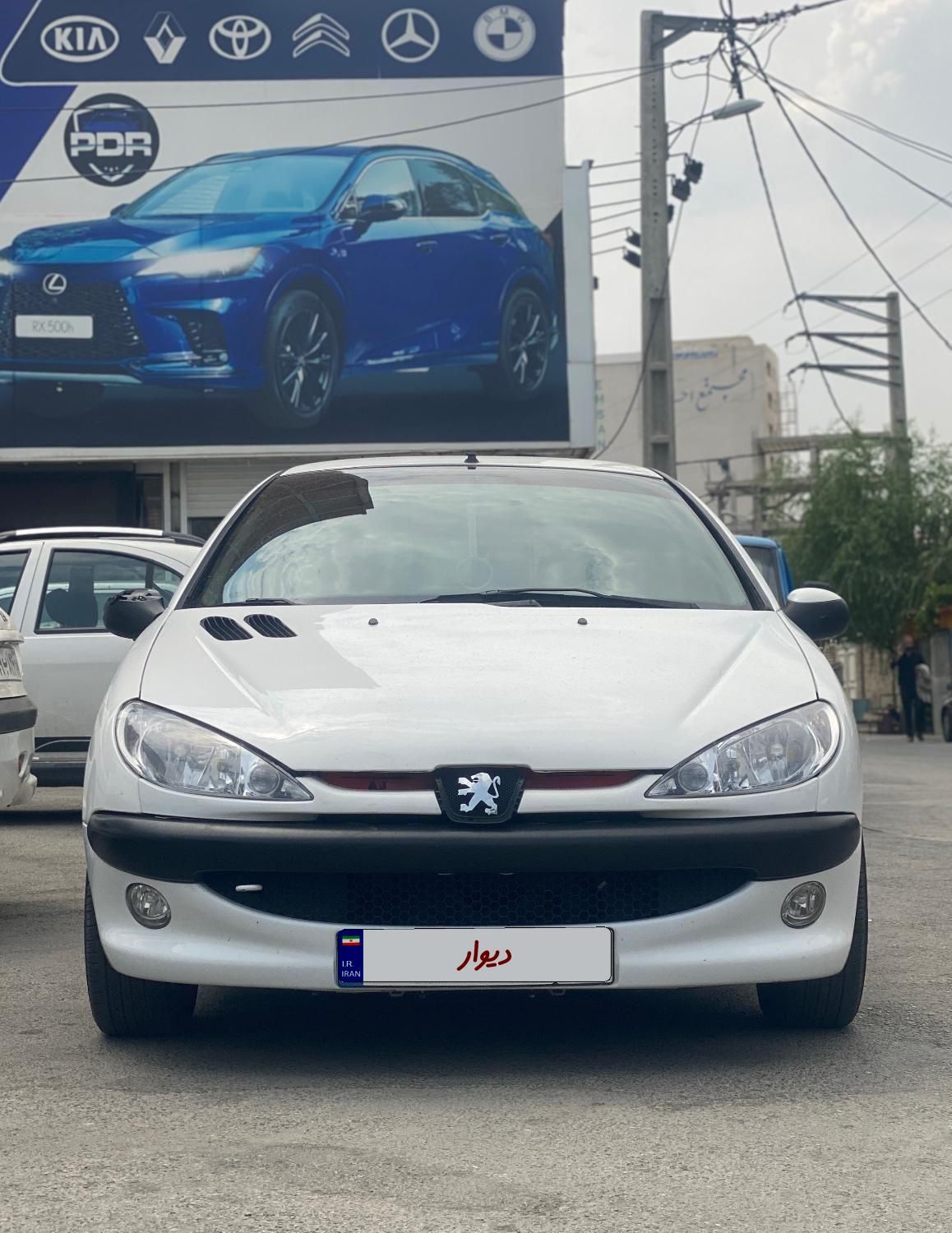پژو ۲۰۶ صندوق دار v8 - 1398