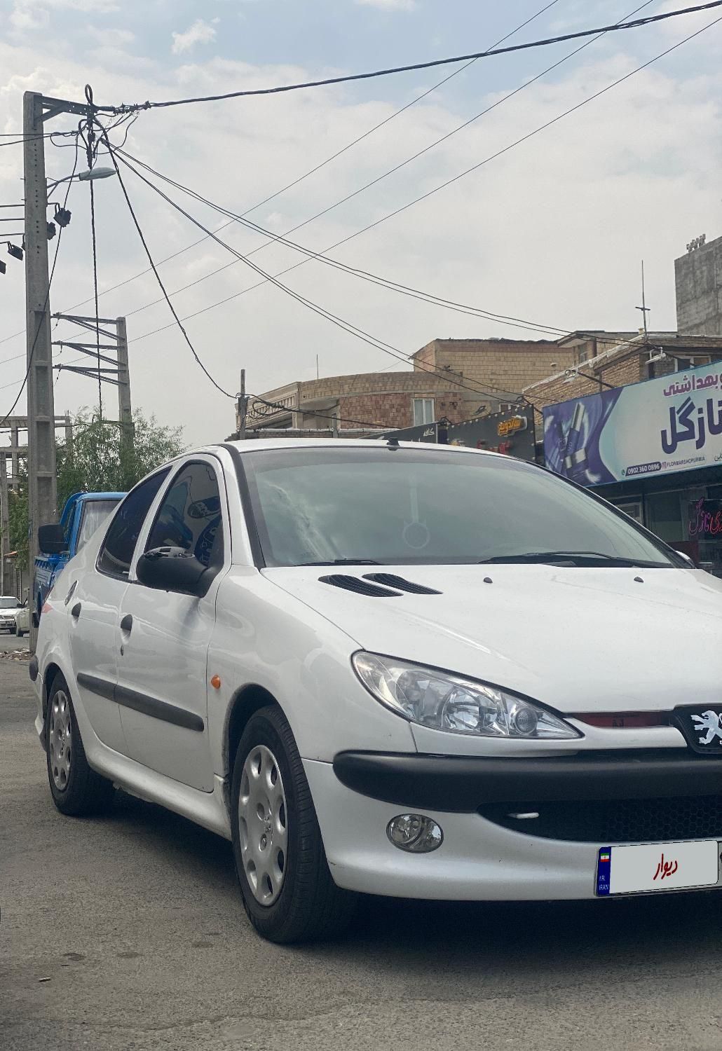 پژو ۲۰۶ صندوق دار v8 - 1398