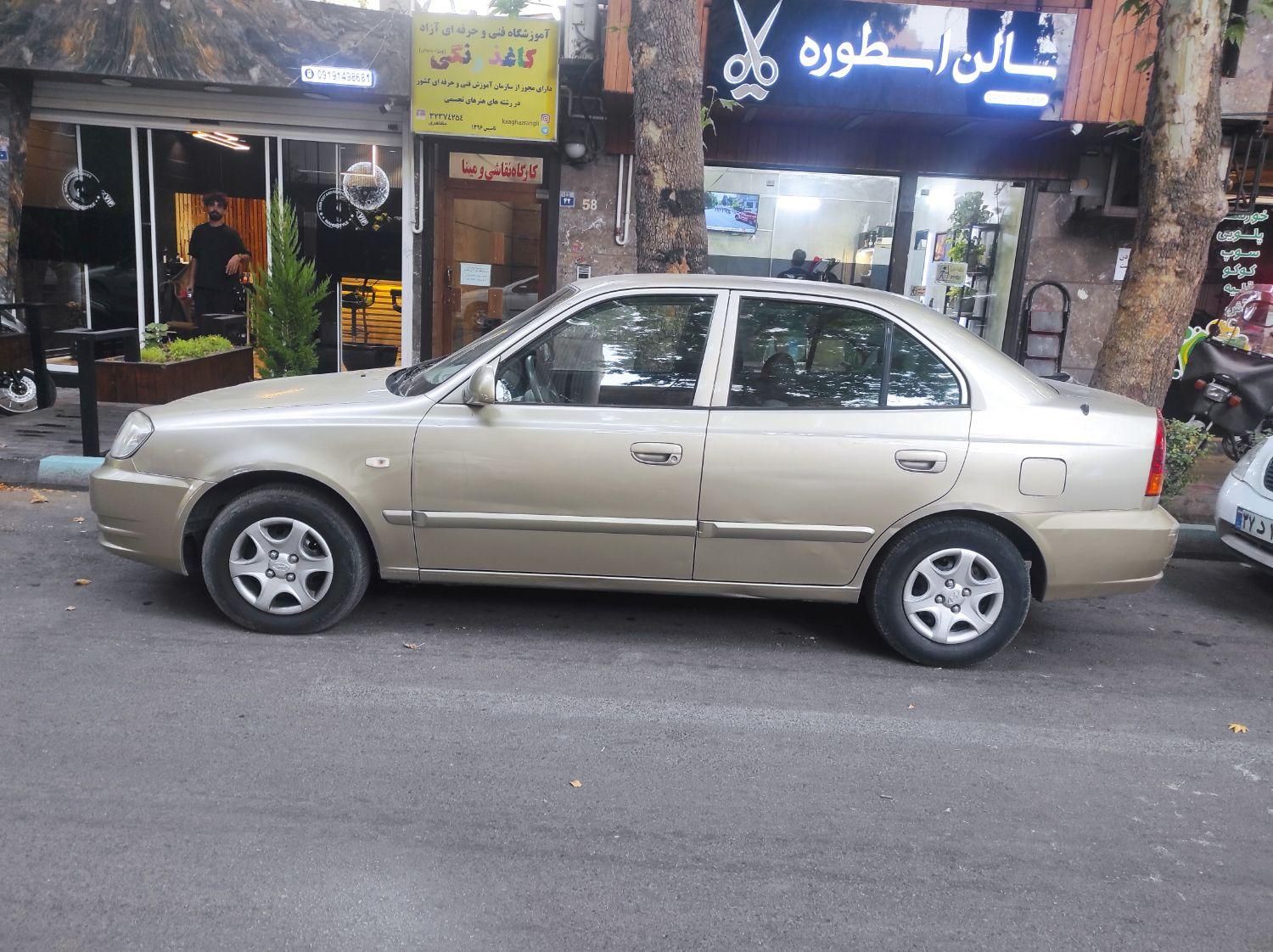 هیوندای ورنا دنده‌ ای - 1385