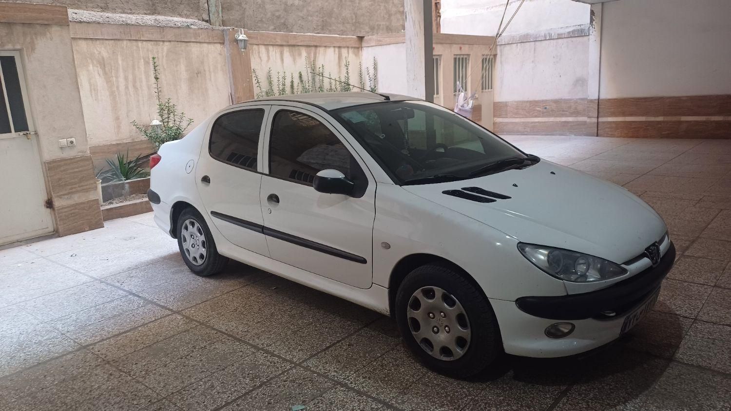 پژو ۲۰۶ صندوق دار v8 - 1395