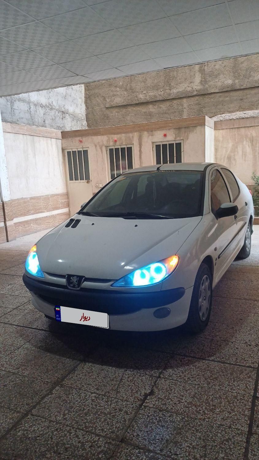 پژو ۲۰۶ صندوق دار v8 - 1395