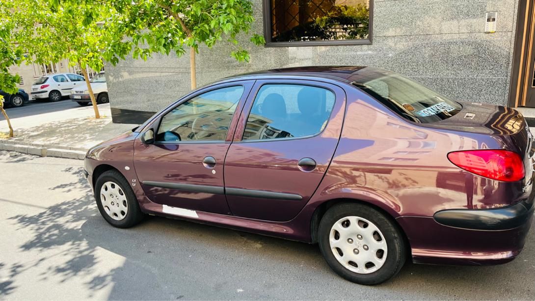 پژو ۲۰۶ صندوق دار v8 - 1396