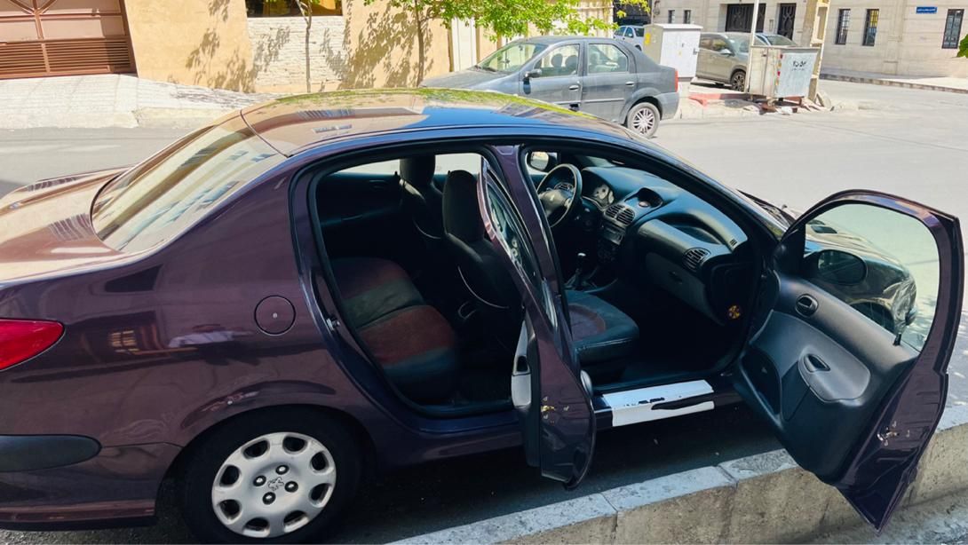 پژو ۲۰۶ صندوق دار v8 - 1396