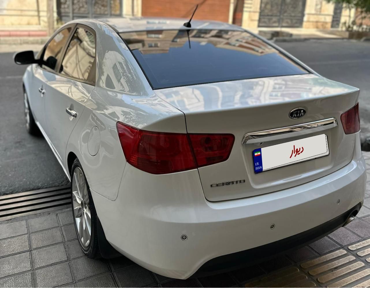 کیا سراتو 2.0 لیتر اتوماتیک GT لاین - 2011