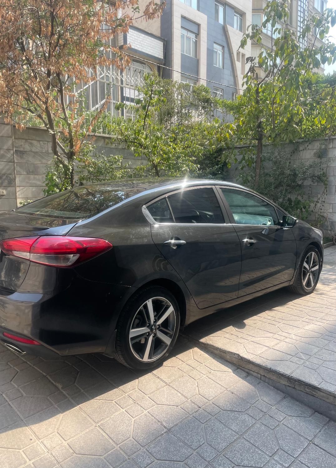 کیا سراتو 2.0 لیتر اتوماتیک GT لاین - 2017