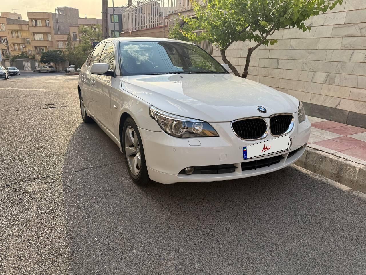 ب ام و سری 5 520i - 2005