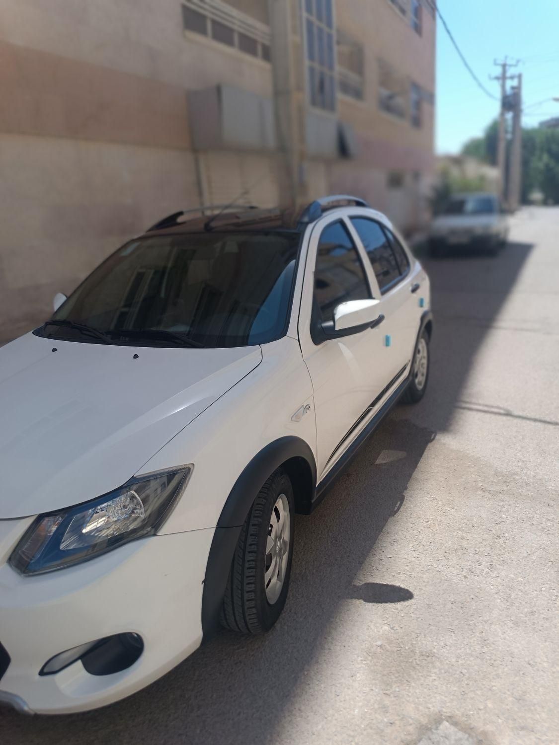 کوییک R دنده‌ای - 1402