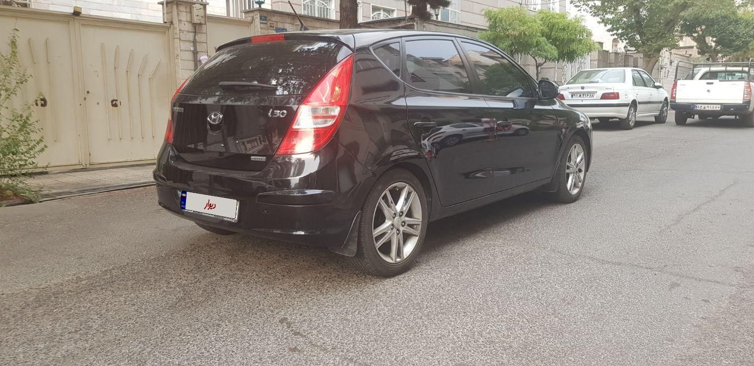هیوندای i30 فول وارداتی - 2011