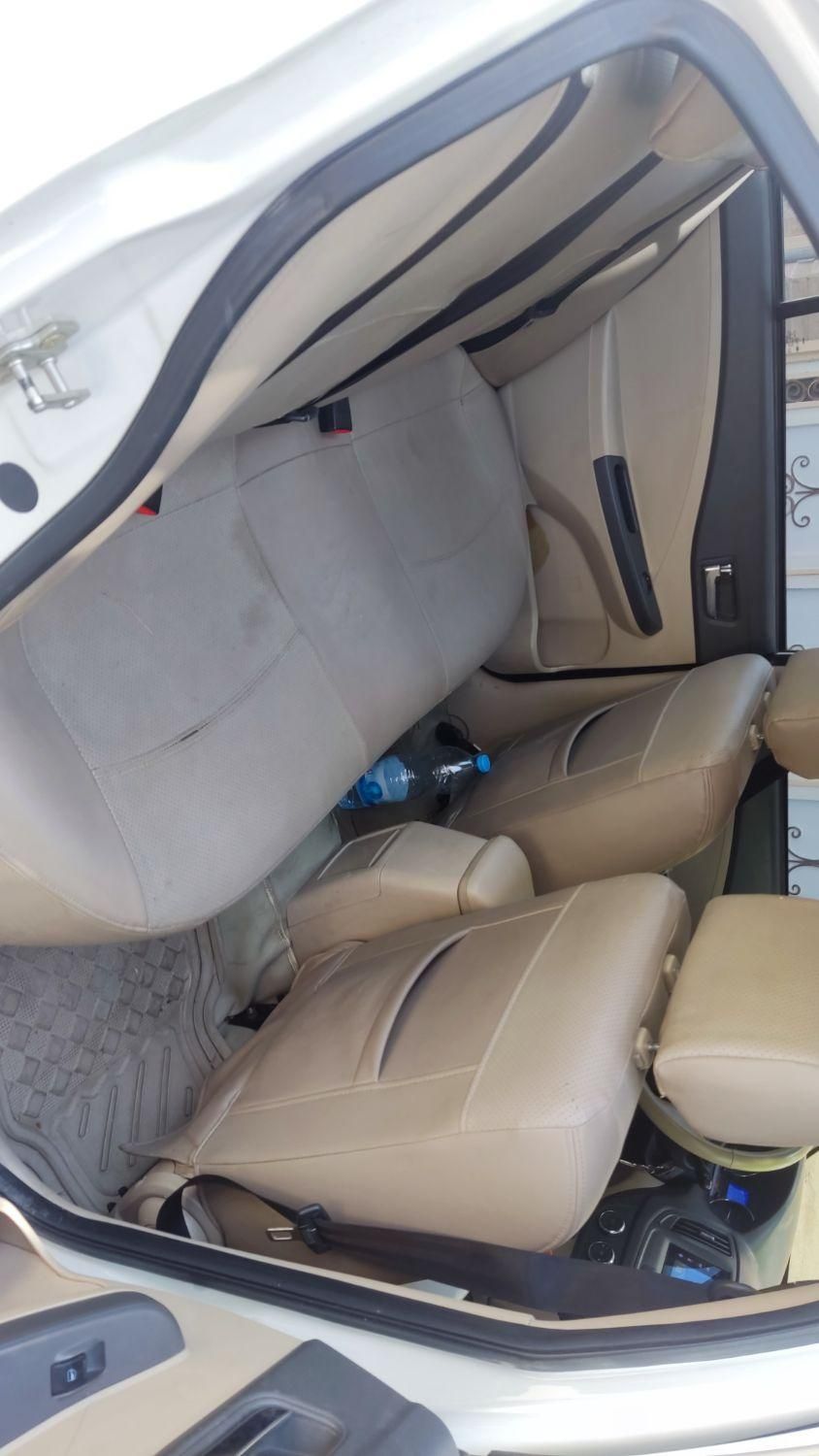 ام وی ام 550 اتوماتیک - 1395