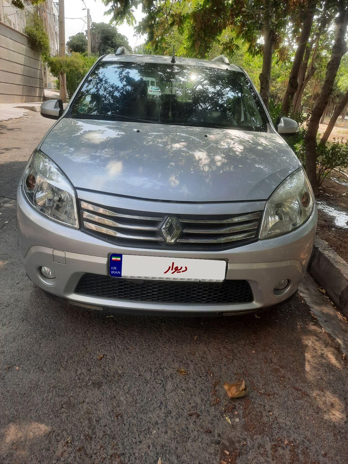 رنو ساندرو دنده ای - 1395