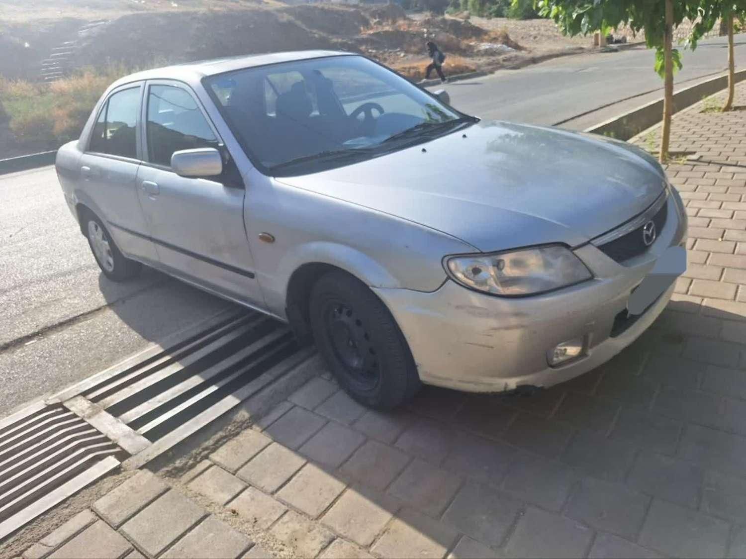 مزدا 323 اتوماتیک - 1383
