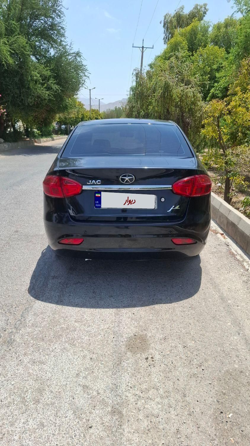 جک J4 اتوماتیک ساده - 1402