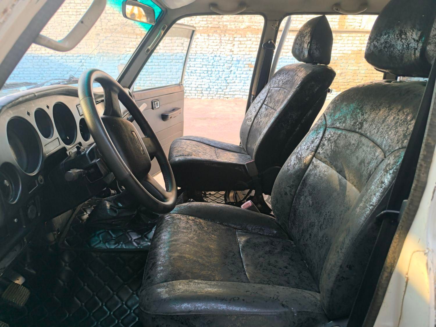 تویوتا کمری XLE - 1402