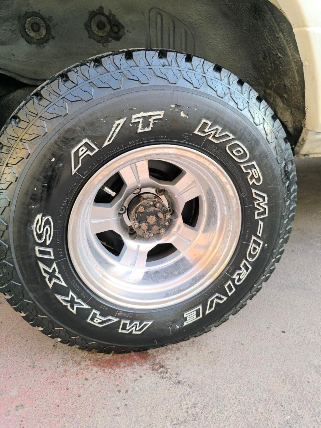 تویوتا کمری XLE - 1402