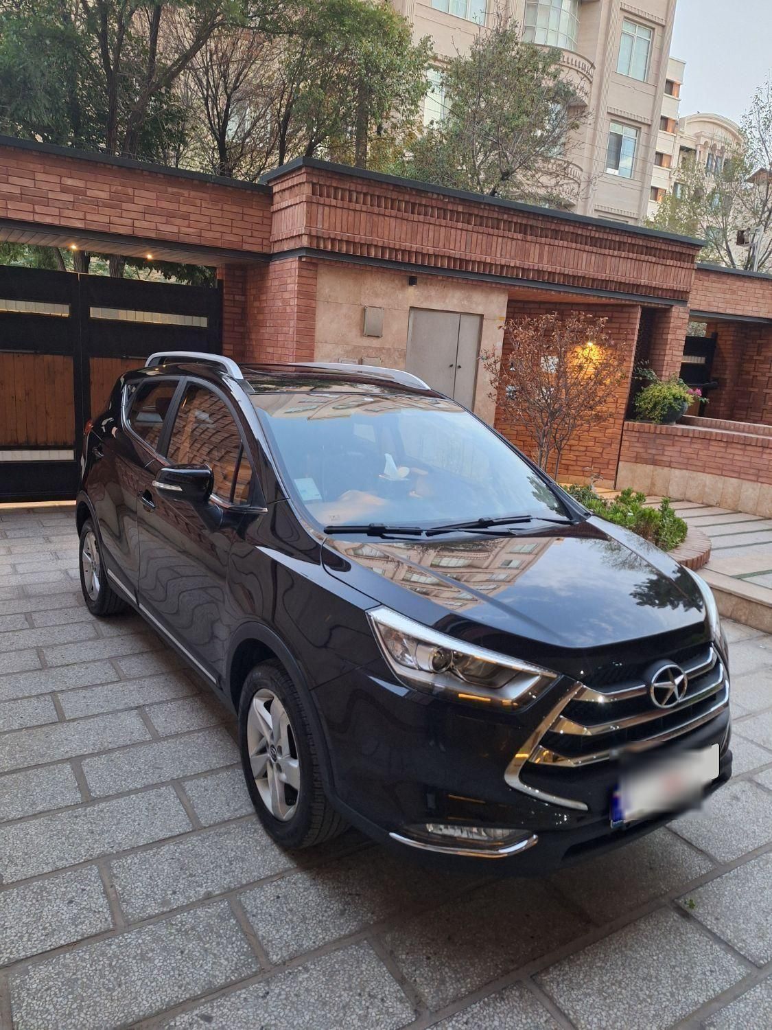 جک S3 اتوماتیک - 1402