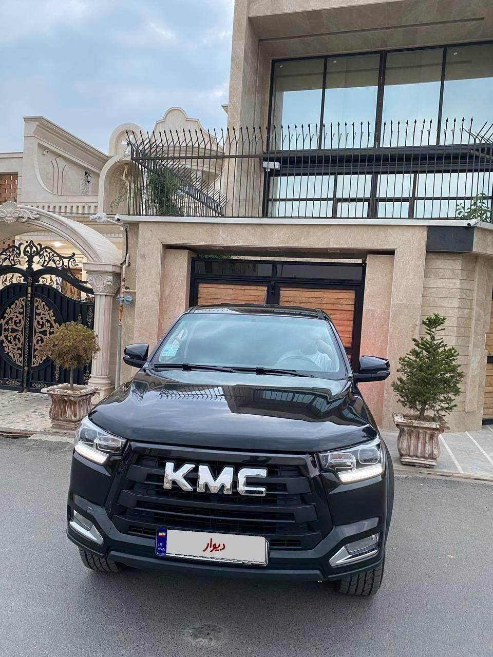 خودرو کی ام سی، T8 آگهی ann_19695568