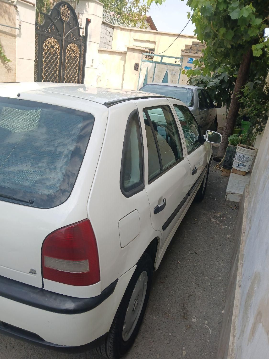 خودرو فولکس، گل آگهی ann_19696640